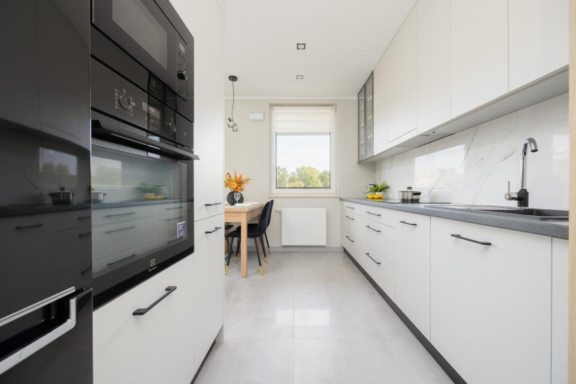Parking & Biurko 2 Sypialnie By Renters Apartment Warschau